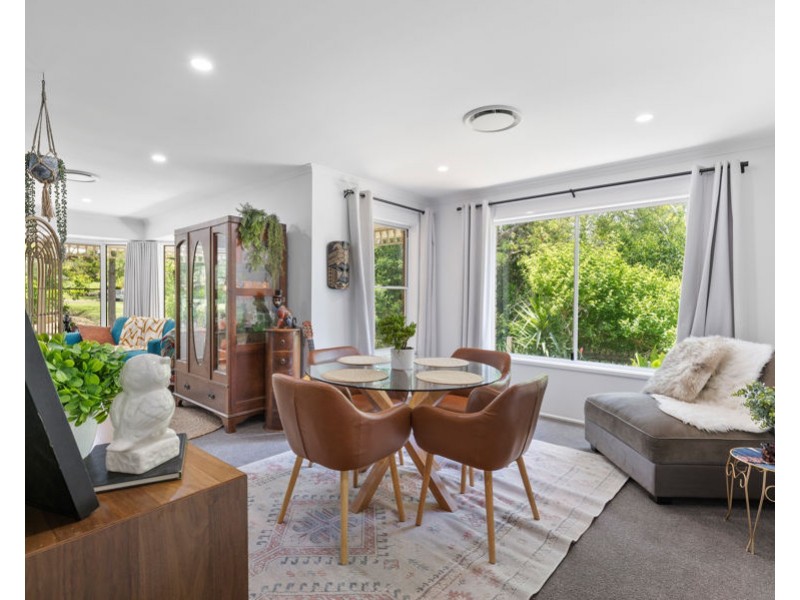 3 Buena Vista Crescent, Blue Mountain Heights QLD 4350