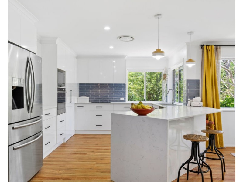 3 Buena Vista Crescent, Blue Mountain Heights QLD 4350