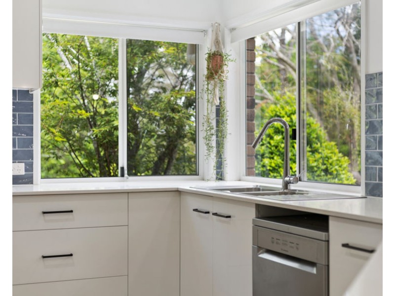 3 Buena Vista Crescent, Blue Mountain Heights QLD 4350