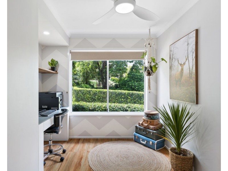 3 Buena Vista Crescent, Blue Mountain Heights QLD 4350