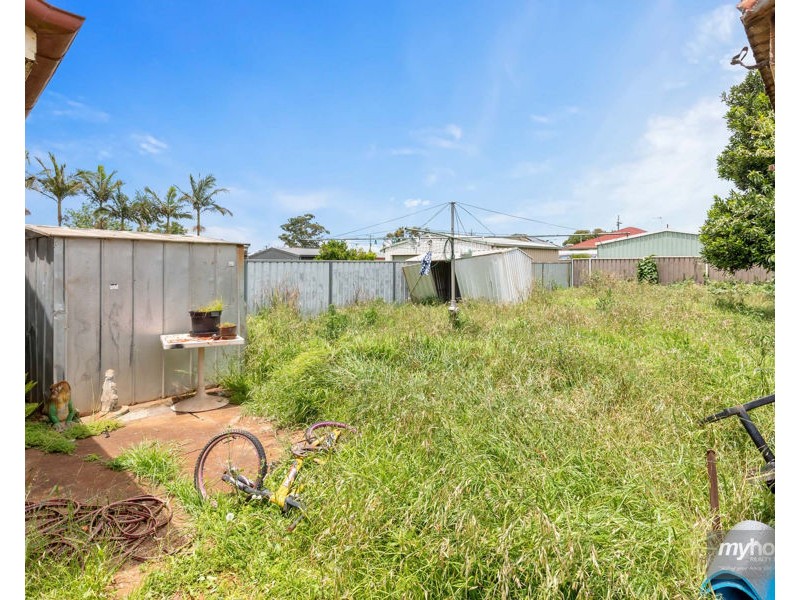8 Lendrum Street, Newtown QLD 4350
