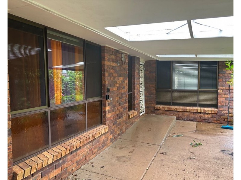 9 Damian Crescent, Kearneys Spring QLD 4350