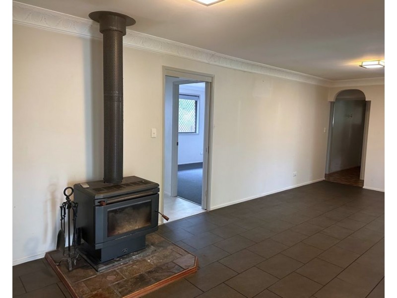 9 Damian Crescent, Kearneys Spring QLD 4350