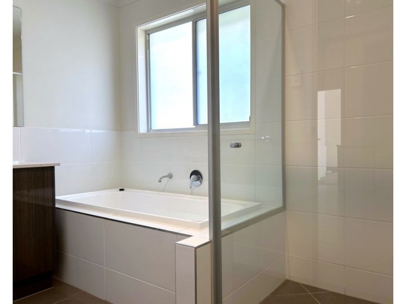 24B/65 Cambooya Street, Drayton QLD 4350