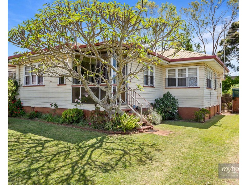 17 Fourth Avenue, Harristown QLD 4350