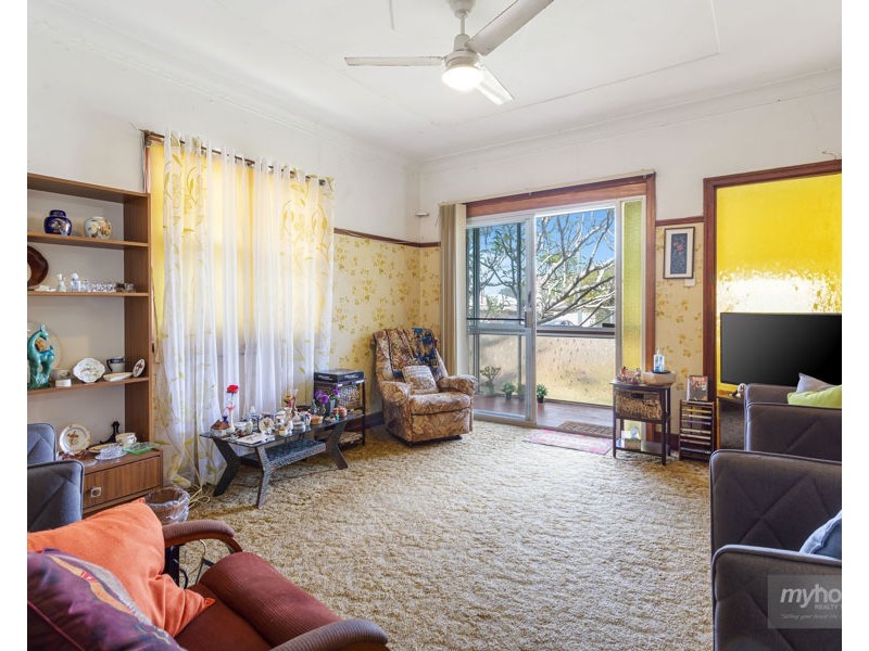 17 Fourth Avenue, Harristown QLD 4350