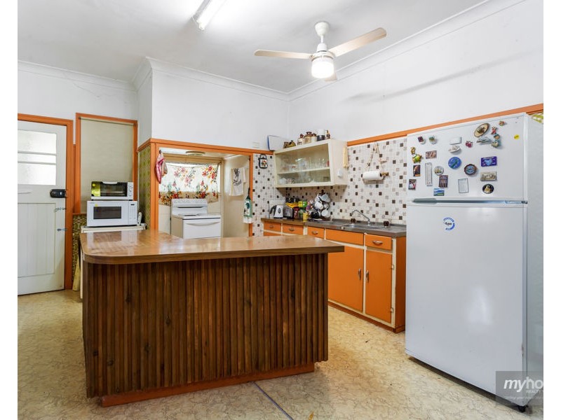 17 Fourth Avenue, Harristown QLD 4350