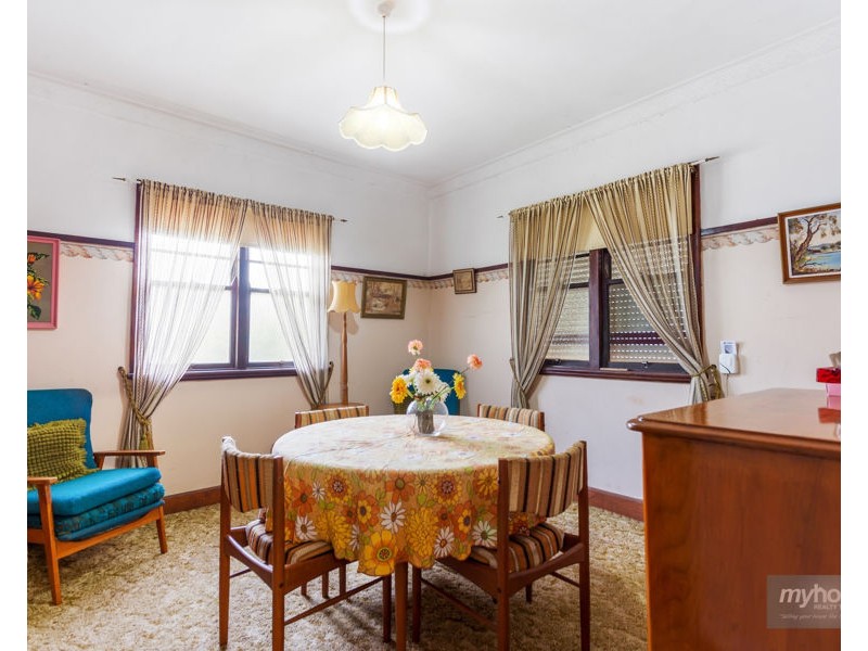 17 Fourth Avenue, Harristown QLD 4350