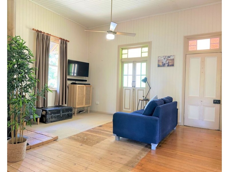 7 Hirst Street, Greenmount QLD 4359