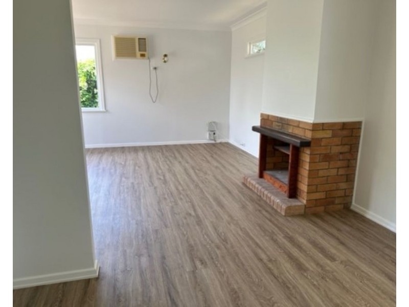 201 Alderley Street, Centenary Heights QLD 4350