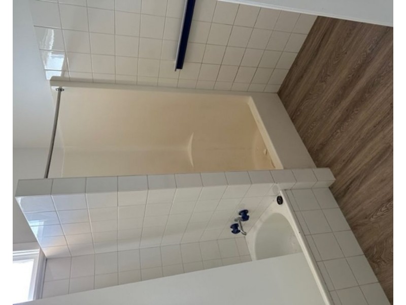 201 Alderley Street, Centenary Heights QLD 4350