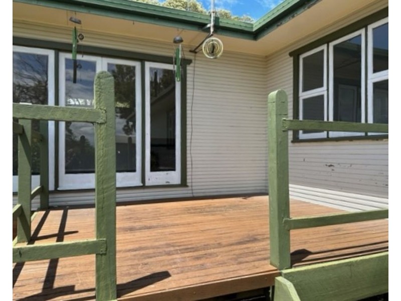 201 Alderley Street, Centenary Heights QLD 4350