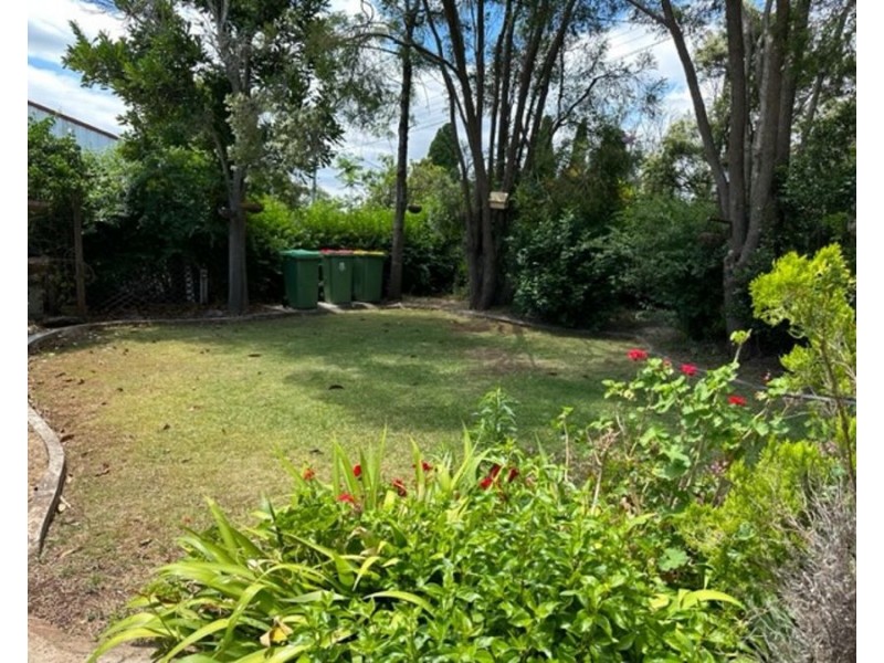 201 Alderley Street, Centenary Heights QLD 4350