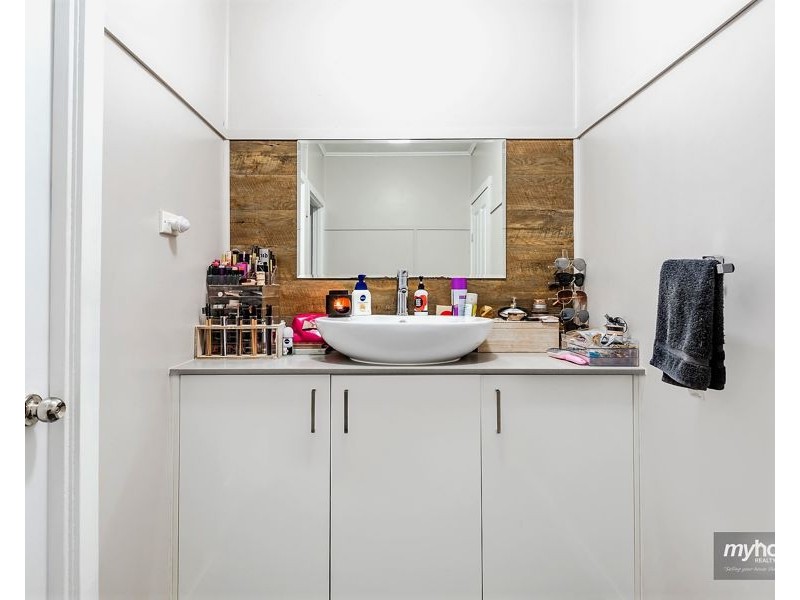 7 Drayton Road, Harristown QLD 4350