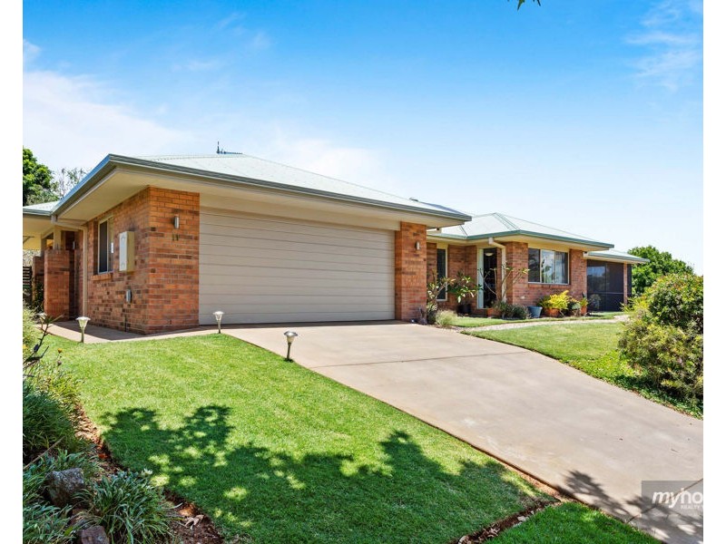 11 Kalimna Drive, Highfields QLD 4352