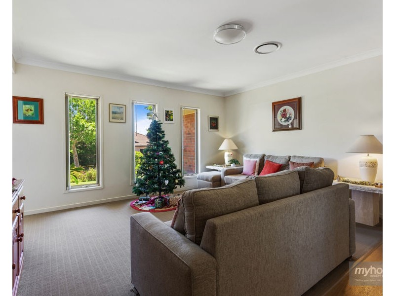 11 Kalimna Drive, Highfields QLD 4352