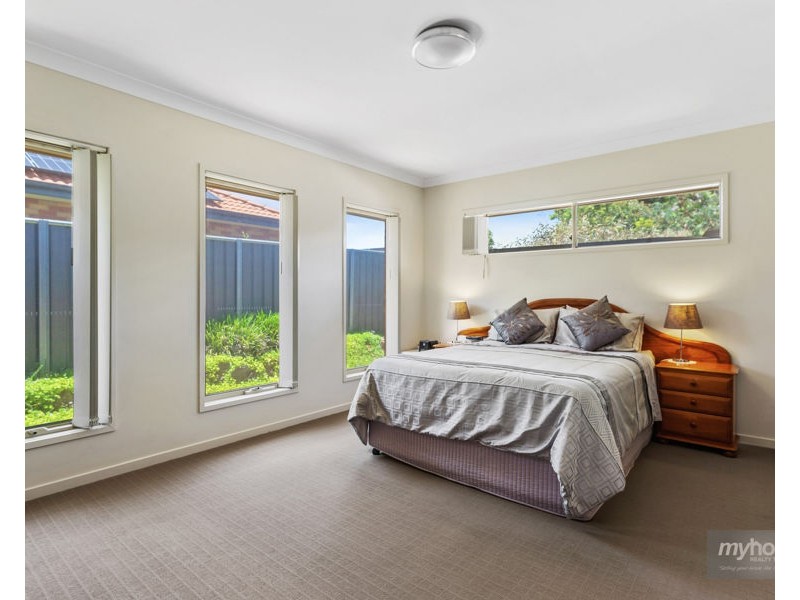 11 Kalimna Drive, Highfields QLD 4352