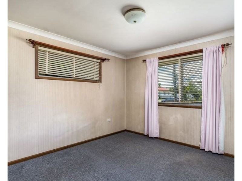 2A Phyllis Street, Harristown QLD 4350