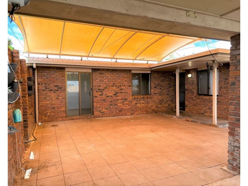42 Poinciana Street, Newtown QLD 4350
