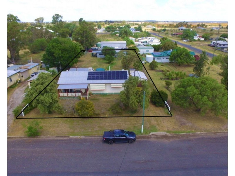 10 Tooth Street, Jondaryan QLD 4403