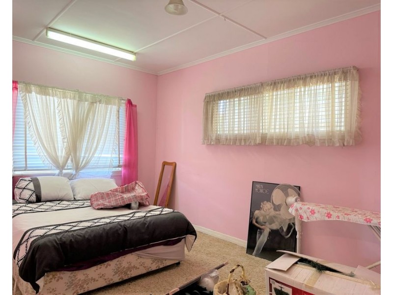 10 Tooth Street, Jondaryan QLD 4403