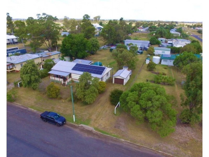 10 Tooth Street, Jondaryan QLD 4403
