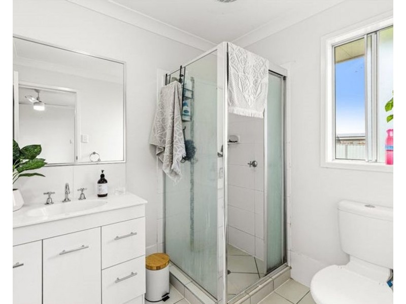 31 Magpie Drive, Cambooya QLD 4358