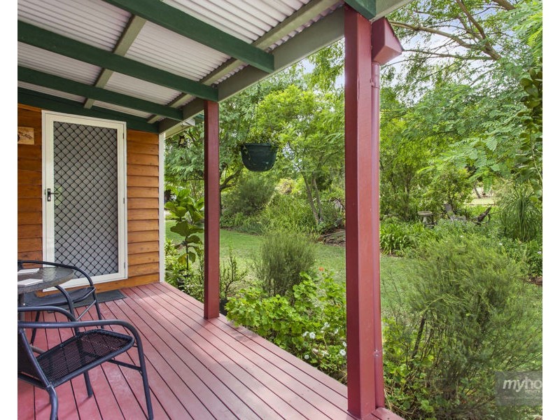 9 Louttit Court, Gowrie Mountain QLD 4350