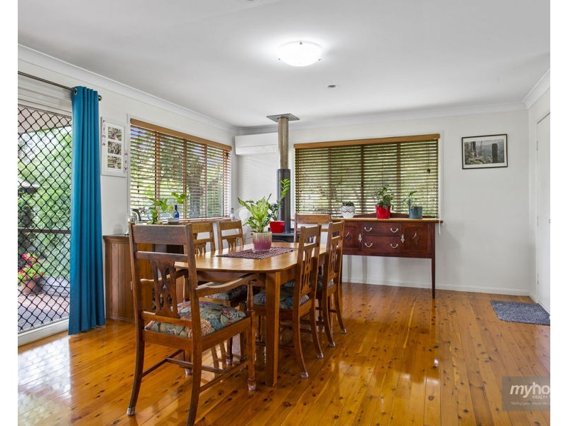 9 Louttit Court, Gowrie Mountain QLD 4350