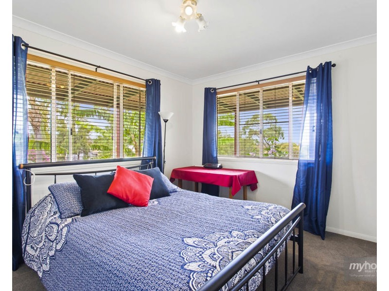 9 Louttit Court, Gowrie Mountain QLD 4350