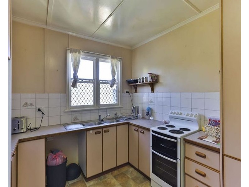 26 Stehn Street, Harristown QLD 4350