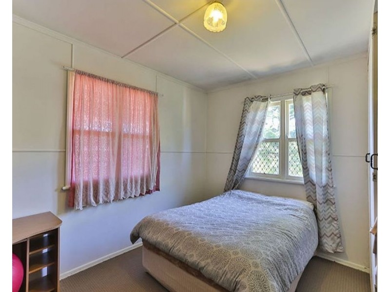 26 Stehn Street, Harristown QLD 4350