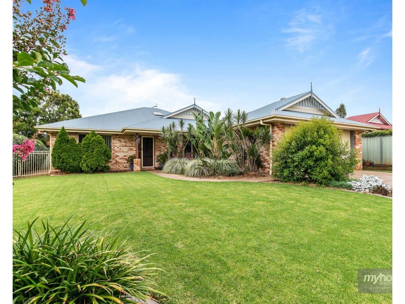 6 Calypso Street, Middle Ridge QLD 4350
