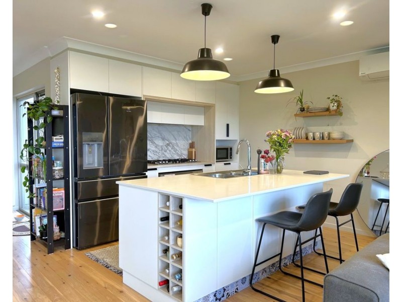 69 Holberton Street, Rockville QLD 4350