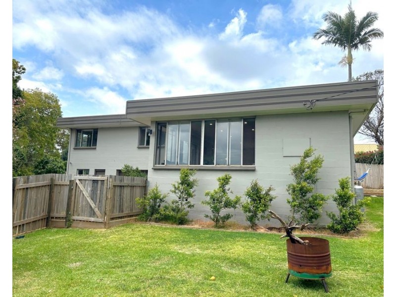 69 Holberton Street, Rockville QLD 4350