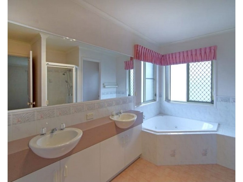 23 Kurtz Street, Kearneys Spring QLD 4350