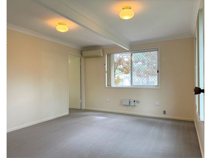 34 Alford Street, Mount Lofty QLD 4350