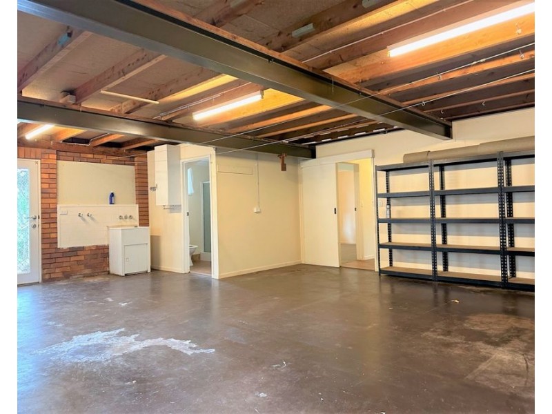 34 Alford Street, Mount Lofty QLD 4350
