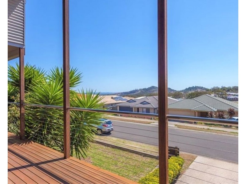4 Balonne Drive, Glenvale QLD 4350