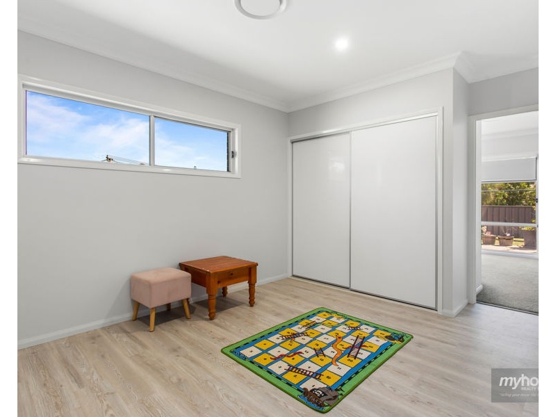 6 Thomas Street, Cambooya QLD 4358