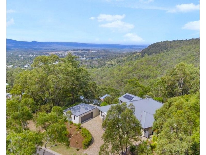 9 Gordon Crescent, Withcott QLD 4352