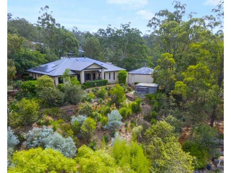 9 Gordon Crescent, Withcott QLD 4352