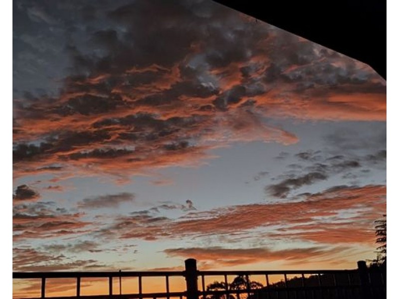 9 Gordon Crescent, Withcott QLD 4352