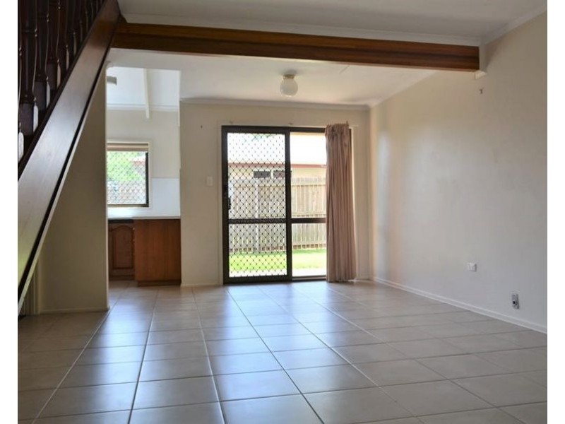 11/367 Margaret Street, Newtown QLD 4350