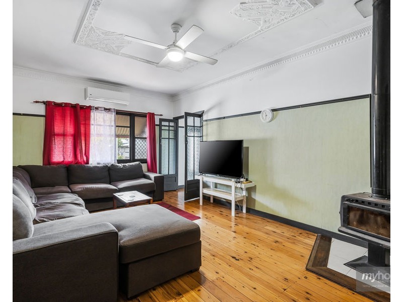27A West Street, Newtown QLD 4350