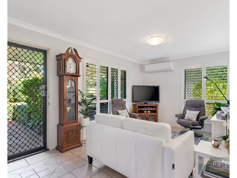 2/11 Horrocks Crescent, Kearneys Spring QLD 4350