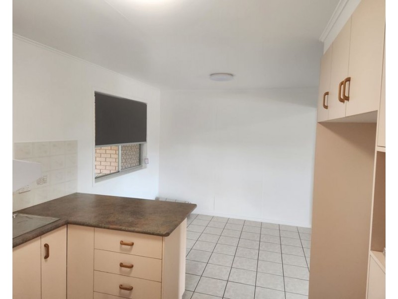 10 Hinton Street, Wilsonton QLD 4350