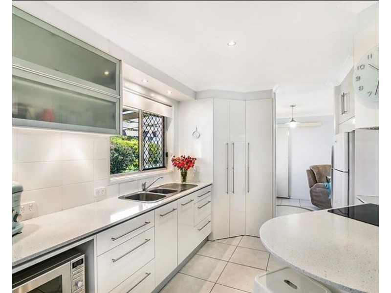 4 Sunbury Street, Harristown QLD 4350