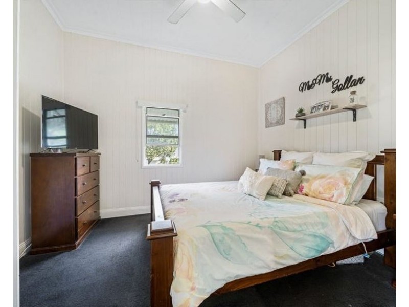 24 Eton Street, Cambooya QLD 4358