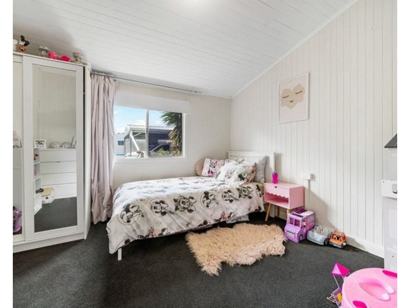24 Eton Street, Cambooya QLD 4358